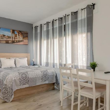 סביליה Apartment 213 Hispalis Triana מראה חיצוני תמונה