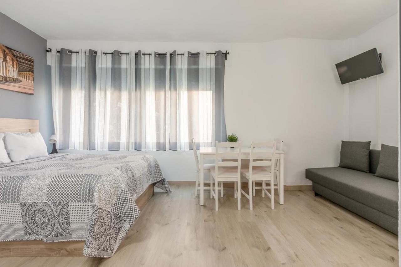 סביליה Apartment 213 Hispalis Triana מראה חיצוני תמונה