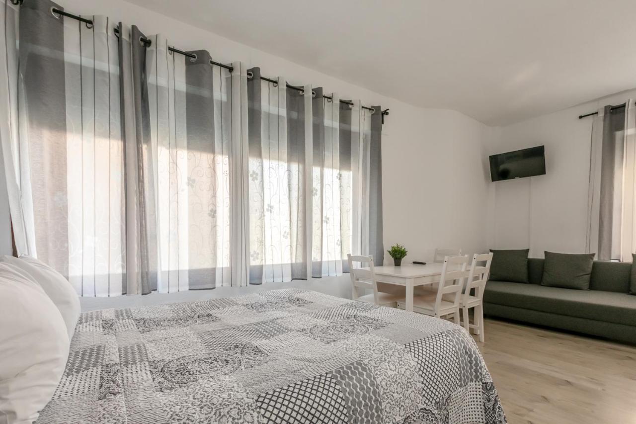 סביליה Apartment 213 Hispalis Triana מראה חיצוני תמונה